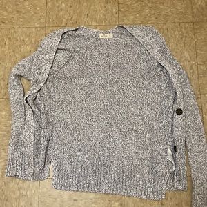Grey and white Hollister sweater